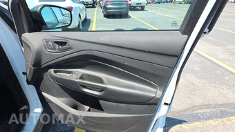 2019 Ford Escape S – miniatura 26