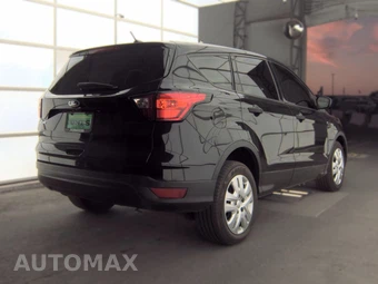 2019 Ford Escape S – miniatura 4