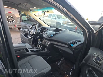 2019 Ford Escape S – miniatura 8
