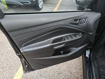 2019 Ford Escape S – miniatura 9