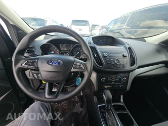 2019 Ford Escape S – miniatura 11