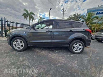 2019 Ford Escape S – miniatura 2