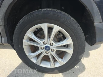 2019 Ford Escape SE - miniatura 11