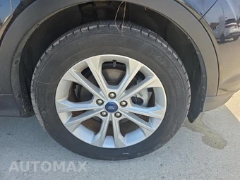 2019 Ford Escape SE - miniatura 9