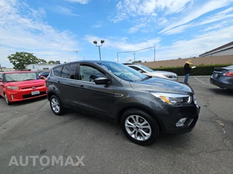 2019 Ford Escape SE - miniatura 3