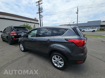 2019 Ford Escape SE - miniatura 6