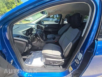 2019 Ford Escape SE - miniatura 3