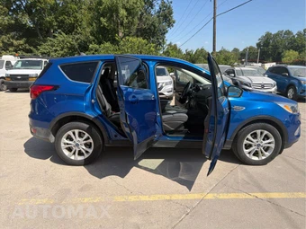 2019 Ford Escape SE - miniatura 19