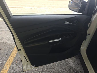 2019 Ford Escape SE – miniatura 9