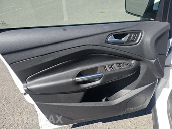 2019 Ford Escape SE – miniatura 9