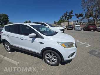 2019 Ford Escape SE - miniatura 6