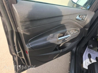 2019 Ford Escape SE – miniatura 9