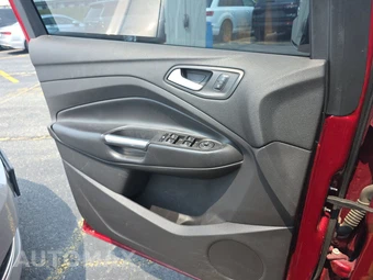 2019 Ford Escape SE – miniatura 9