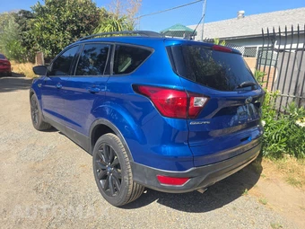 2019 Ford Escape SE – miniatura 6