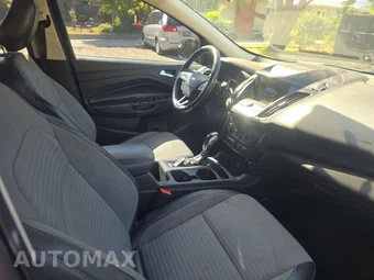 2019 Ford Escape SE – miniatura 8