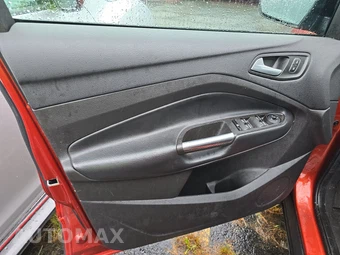 2019 Ford Escape SE - miniatura 9