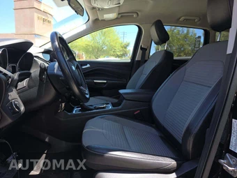 2019 Ford Escape SE – miniatura 6