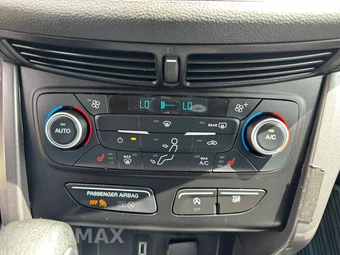 2019 Ford Escape SE – miniatura 23