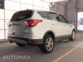 2019 Ford Escape SE – miniatura 4