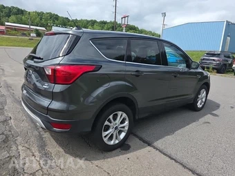 2019 Ford Escape SE - miniatura 4