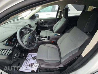 2019 Ford Escape SE – miniatura 6