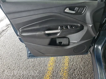 2019 Ford Escape SE – miniatura 9