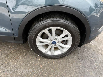 2019 Ford Escape SE – miniatura 9