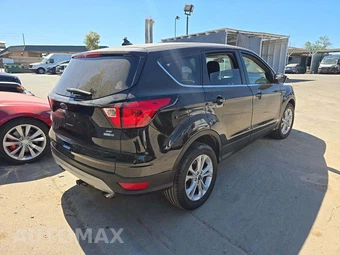 2019 Ford Escape SE – miniatura 3