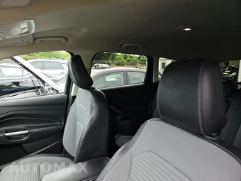 2019 Ford Escape SE – miniatura 17