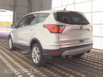 2019 Ford Escape SE - miniatura 6