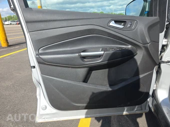 2019 Ford Escape SE - miniatura 9