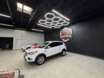 2019 Ford Escape SE - miniatura 2