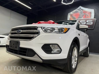 2019 Ford Escape SE - miniatura 4