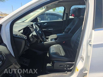 2019 Ford Escape SEL – miniatura 6
