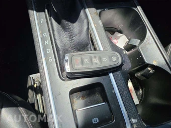 2019 Ford Escape SEL – miniatura 8