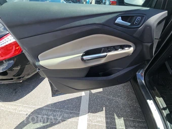 2019 Ford Escape SEL - miniatura 9