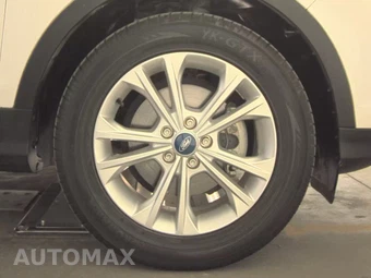 2019 Ford Escape SEL – miniatura 10