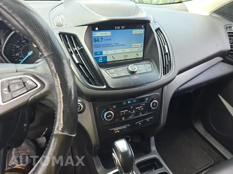 2019 Ford Escape SEL – miniatura 11