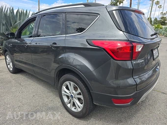 2019 Ford Escape SEL – miniatura 6