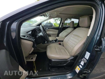 2019 Ford Escape SEL - miniatura 6