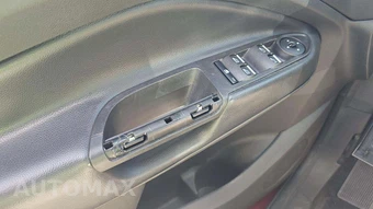 2019 Ford Escape SEL – miniatura 21