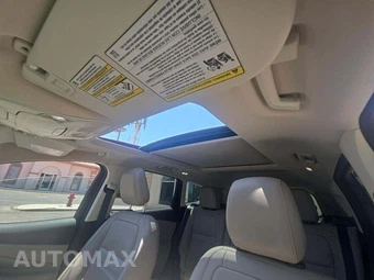 2019 Ford Escape SEL - miniatura 8