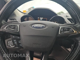 2019 Ford Escape SEL - miniatura 10