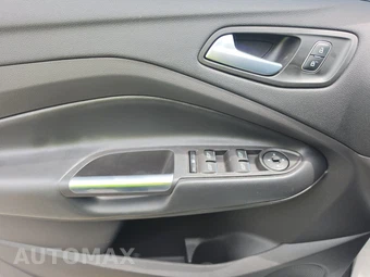 2019 Ford Escape SEL - miniatura 9