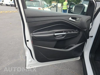 2019 Ford Escape SEL – miniatura 9