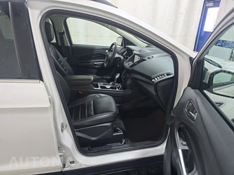 2019 Ford Escape SEL - miniatura 8