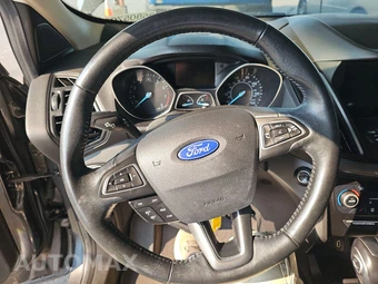 2019 Ford Escape SEL - miniatura 10