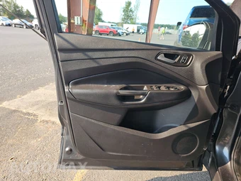 2019 Ford Escape SEL - miniatura 9