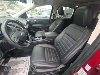 2019 Ford Escape Titanium – miniatura 6