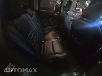 2019 Ford Escape Titanium – miniatura 16